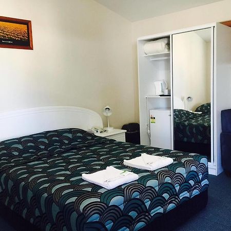 Springsure Overlander Motel Esterno foto