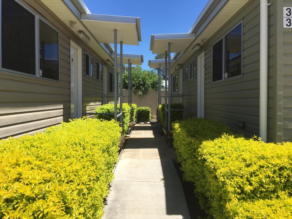 Springsure Overlander Motel Esterno foto