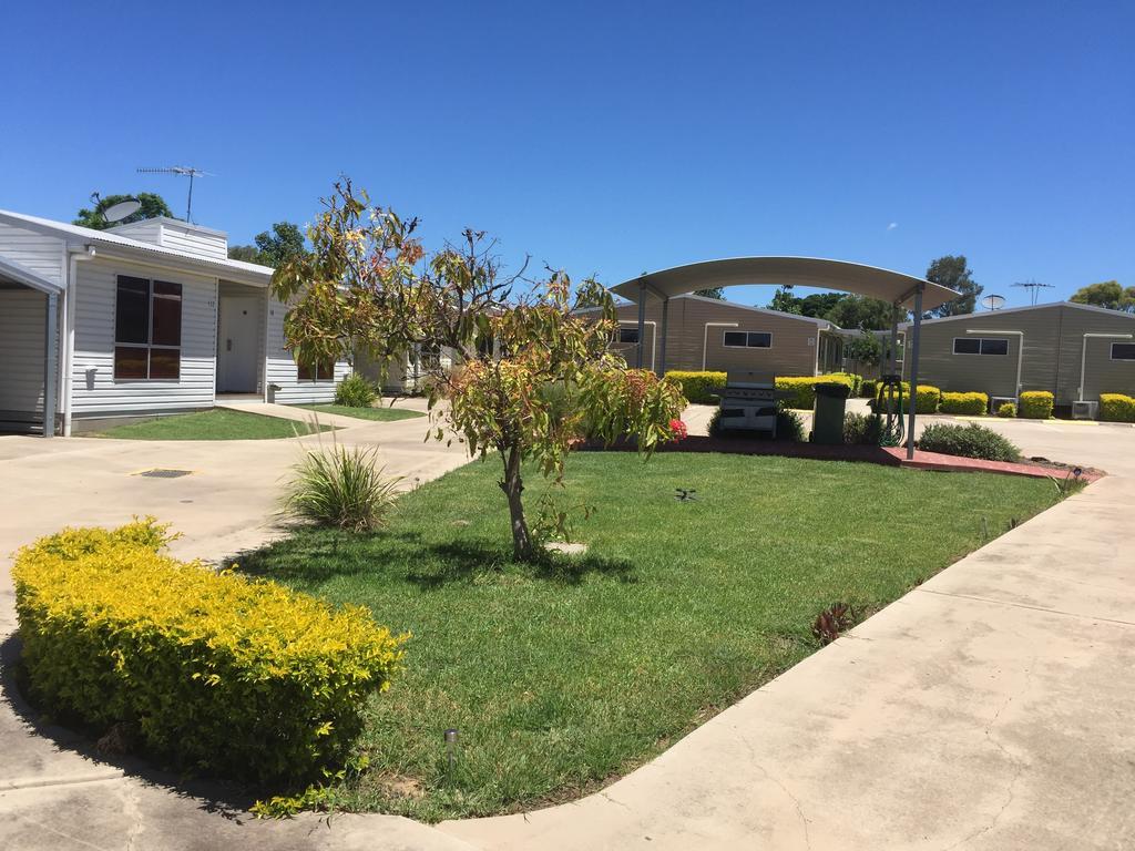 Springsure Overlander Motel Esterno foto